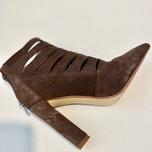 Steve Madden suede booties, size 8 1/2
